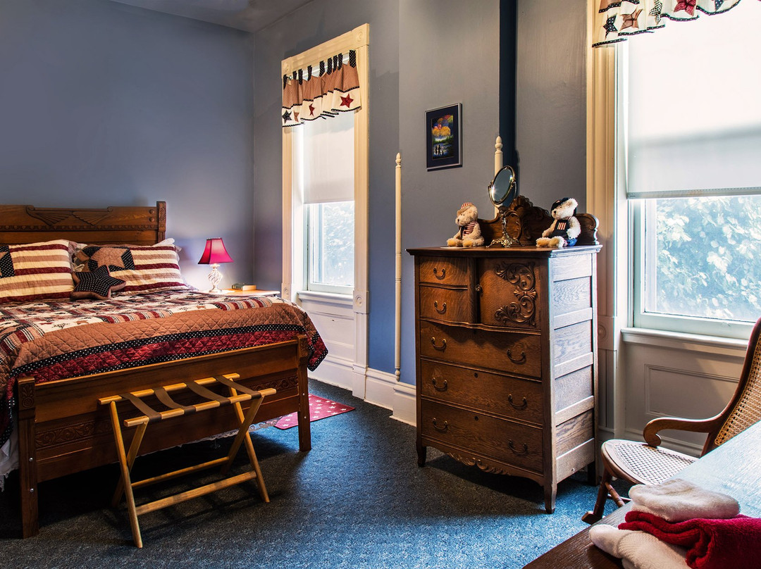 Heritage Lodging Bed and Breakfast主图