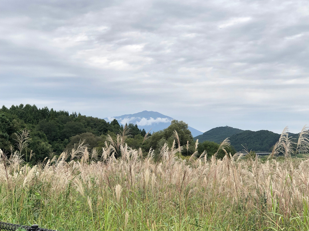Gosho Lake Park Choba District Orchards-雫石町必去景点