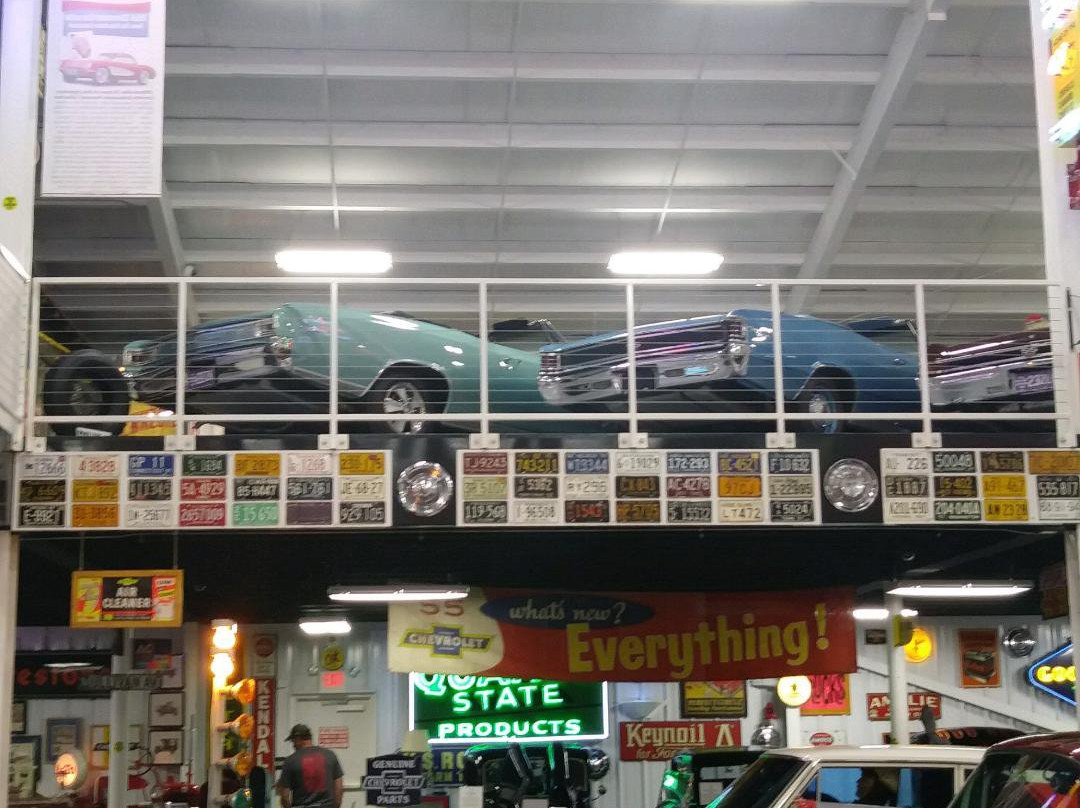Eagle Mere Auto Museum景点图片