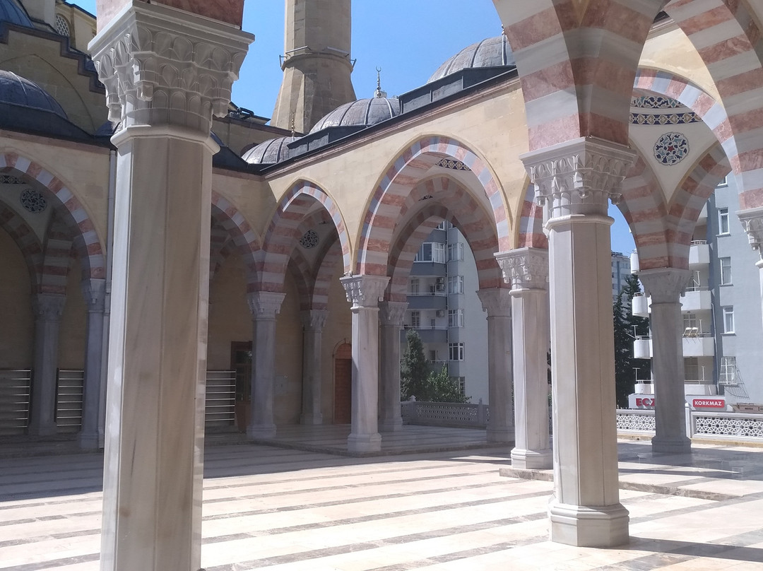 Ramazanoglu Cami景点图片