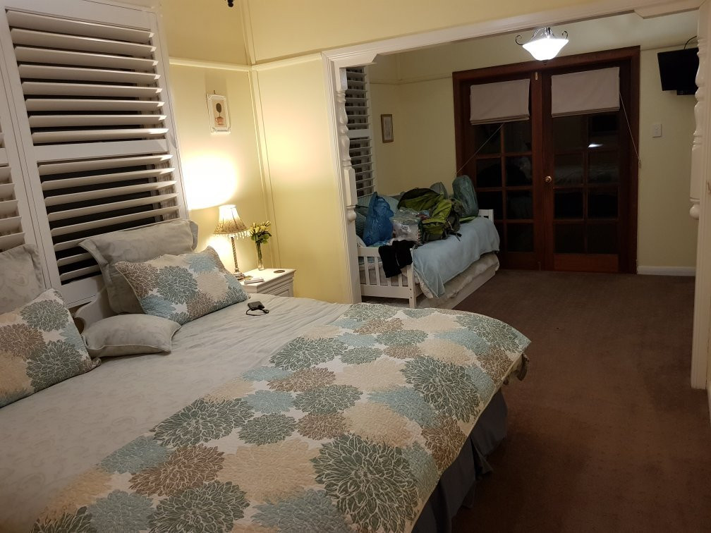 Hillview Oak B&B主图