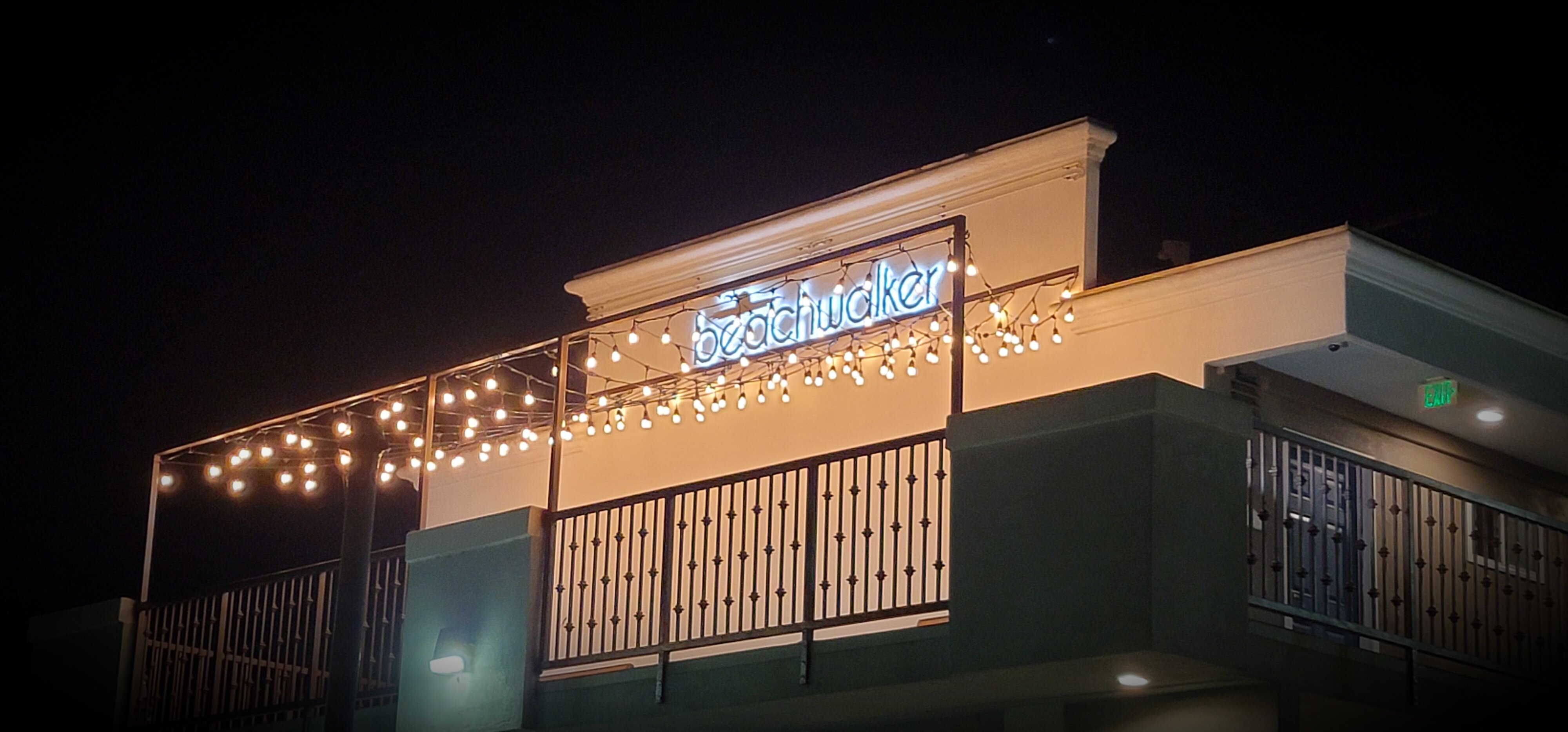 海滩漫步套房酒店-客卧