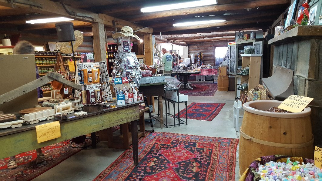 Black Bear Cabin Amish Foods-Rabun Gap必去景点