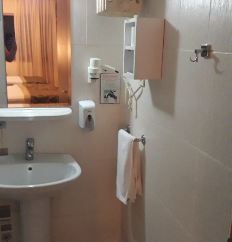 Petek Hotel主图