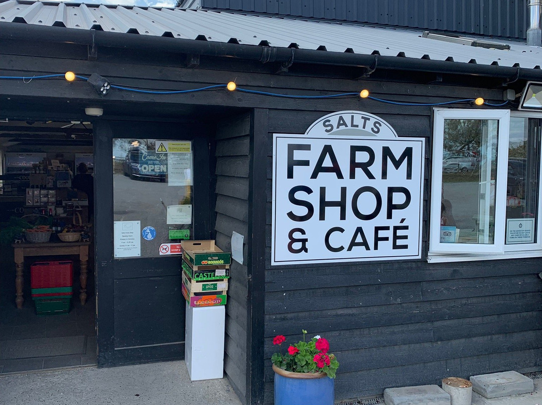 Salts Farm Shop景点图片