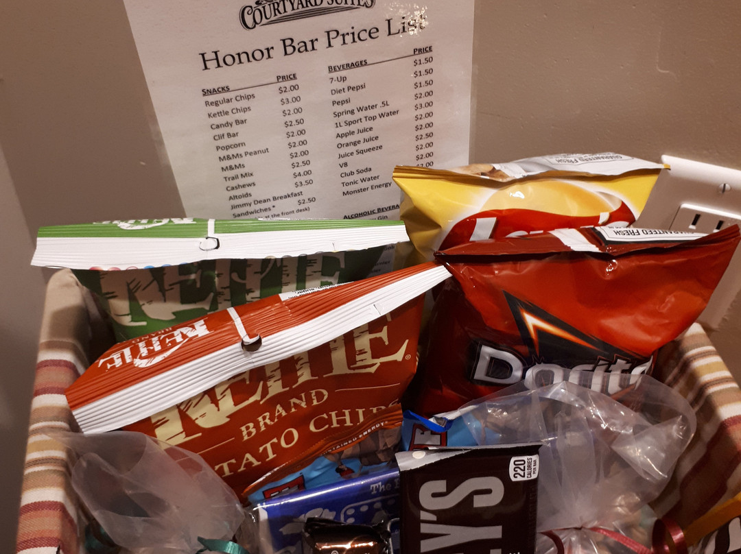 Grass Valley Courtyard Suites主图