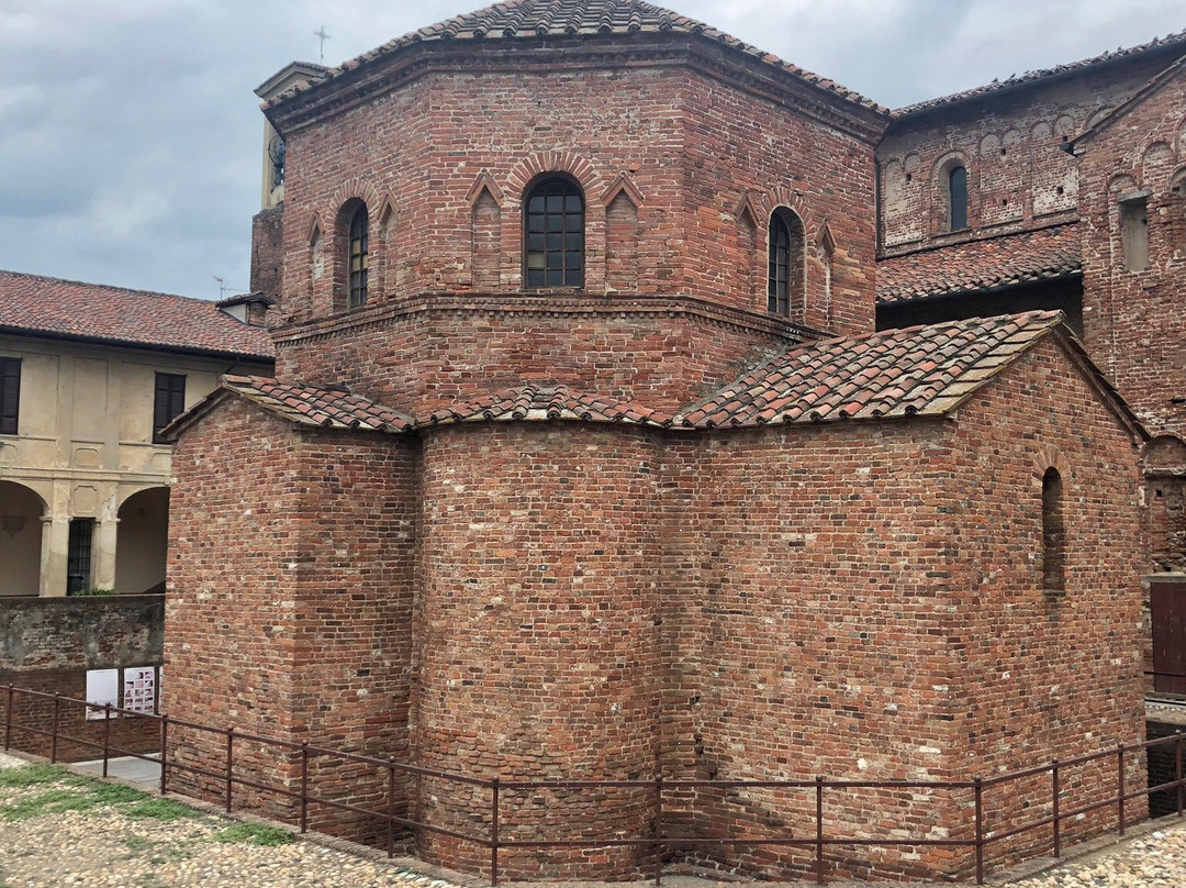 Basilica di Santa Maria Maggiore-Lomello必去景点