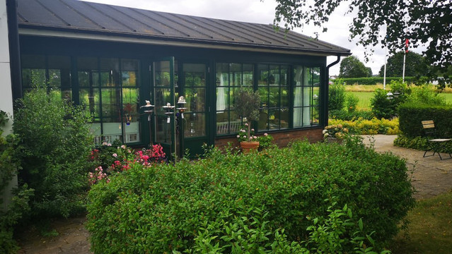 Tollarps Frukt & Barcentral AB