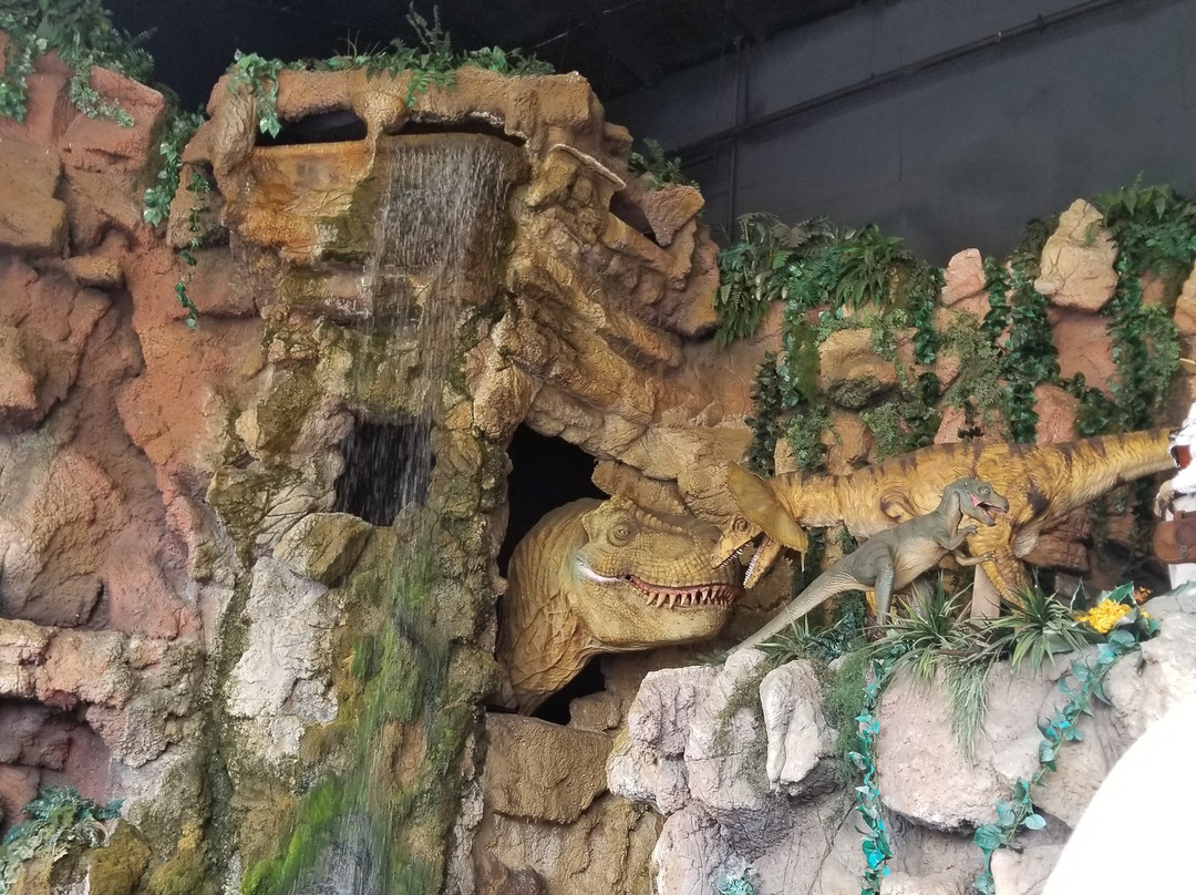 Jurassic Jungle Boat Ride景点图片