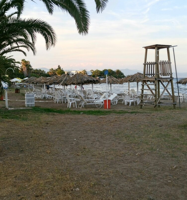 Livanates Beach景点图片
