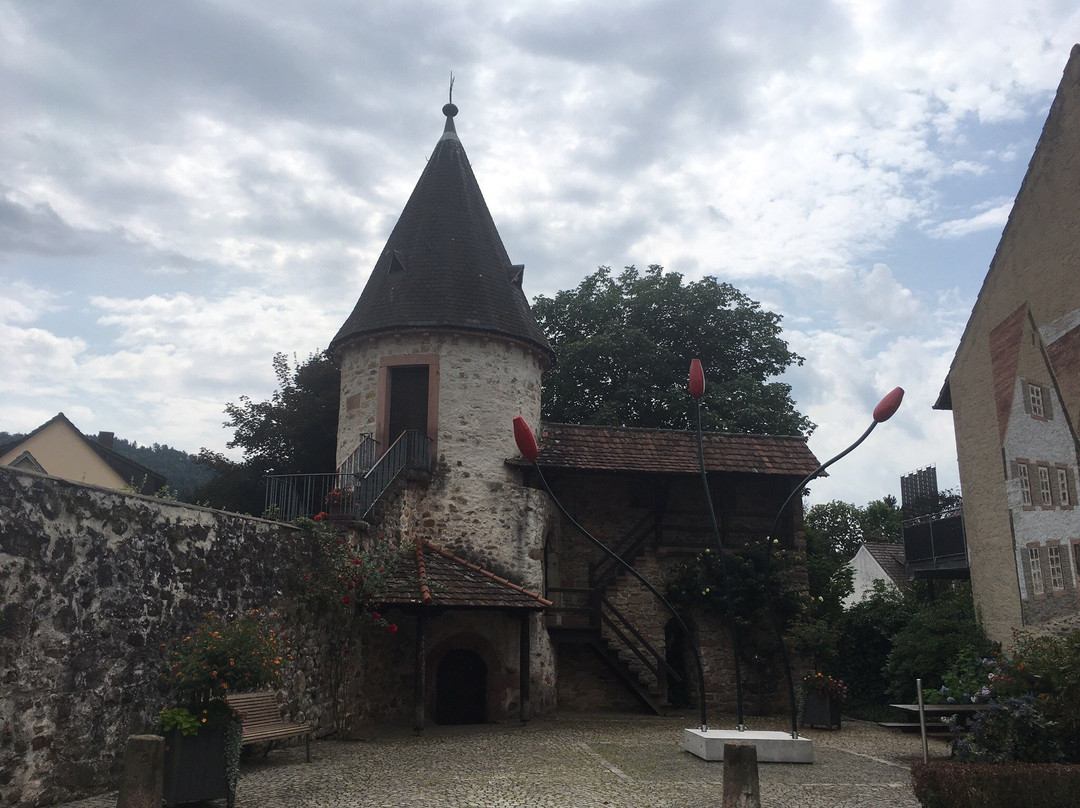 Hirschturm mit Denkmal景点图片
