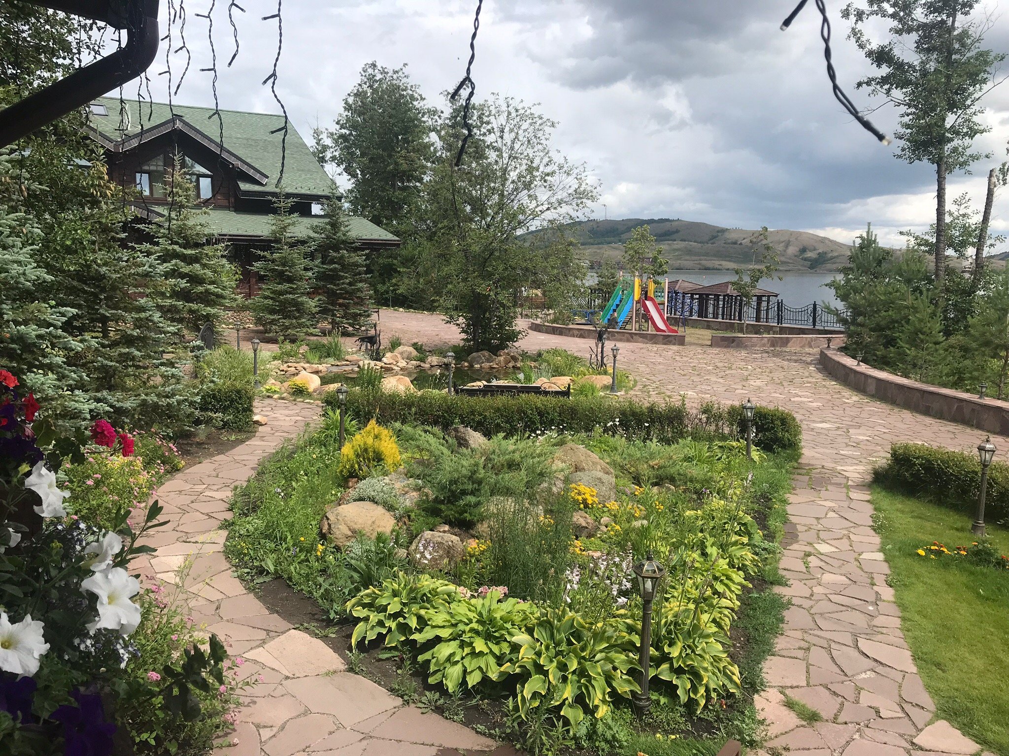 Sunrise Hotel-官方