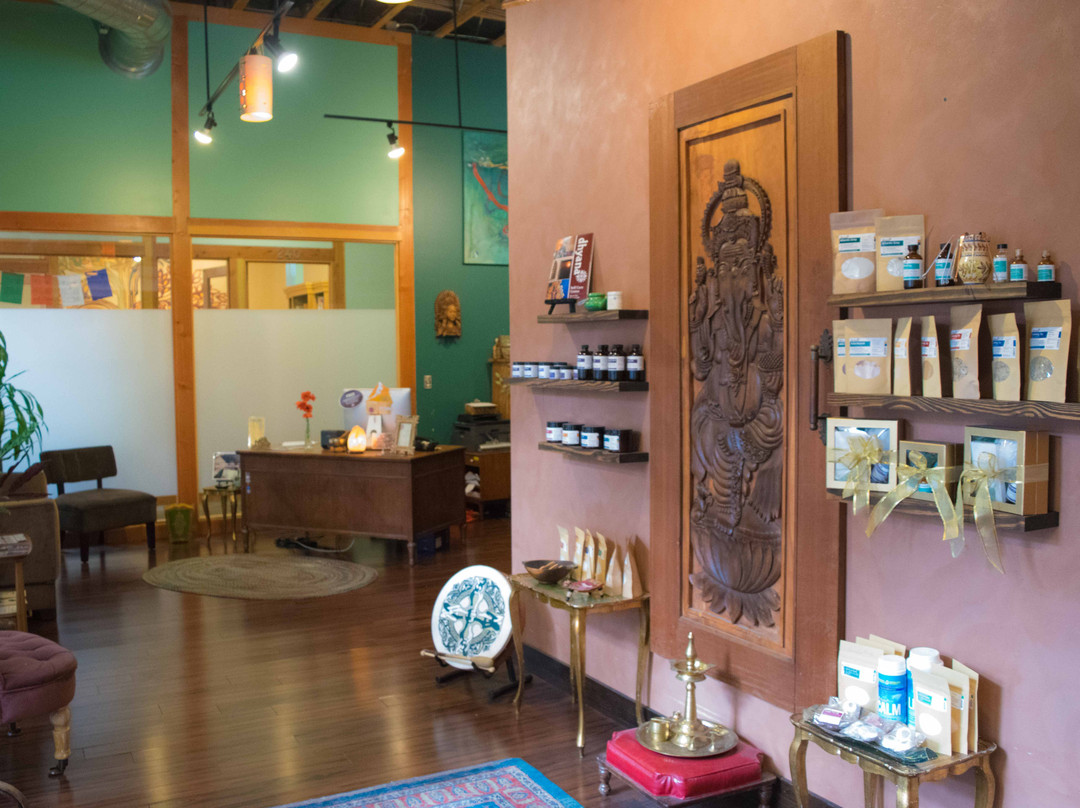 dhyana Center-Sebastopol必去景点