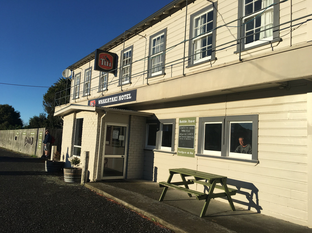 Castlepoint Hotel & Guesthouse - The Whakataki主图