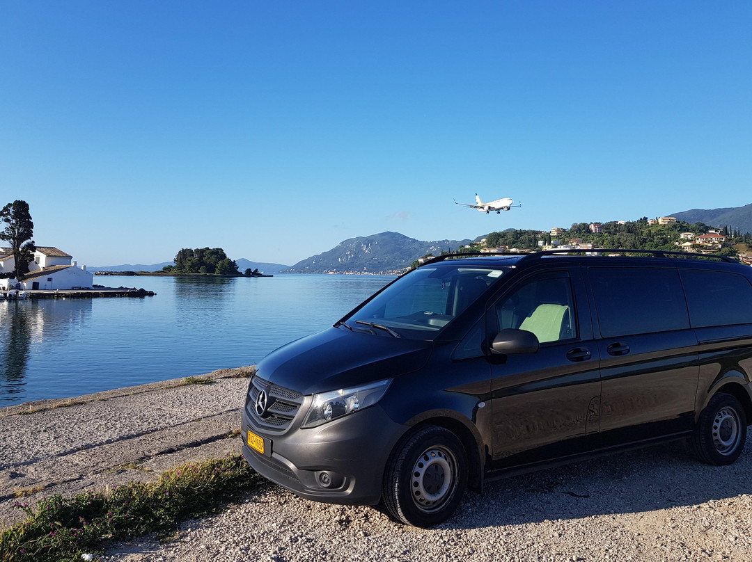 Corfu Luxury Taxi-科孚必去景点