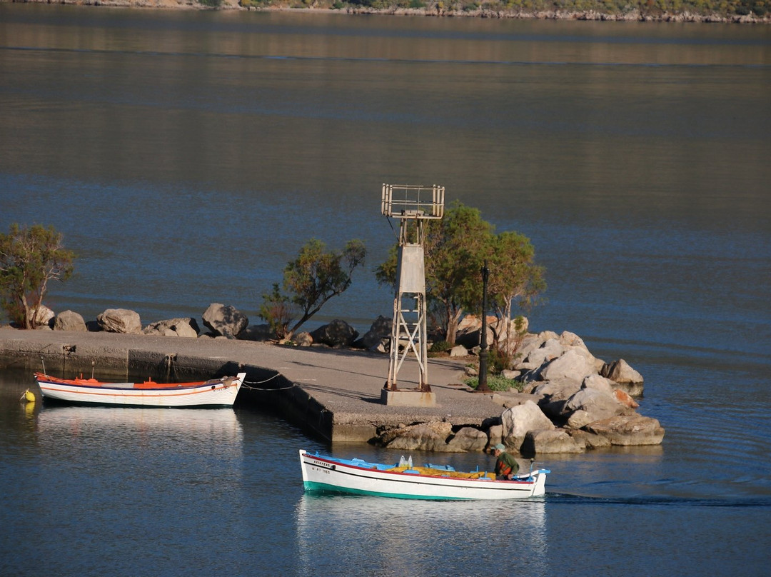 特洛卡德罗酒店主图