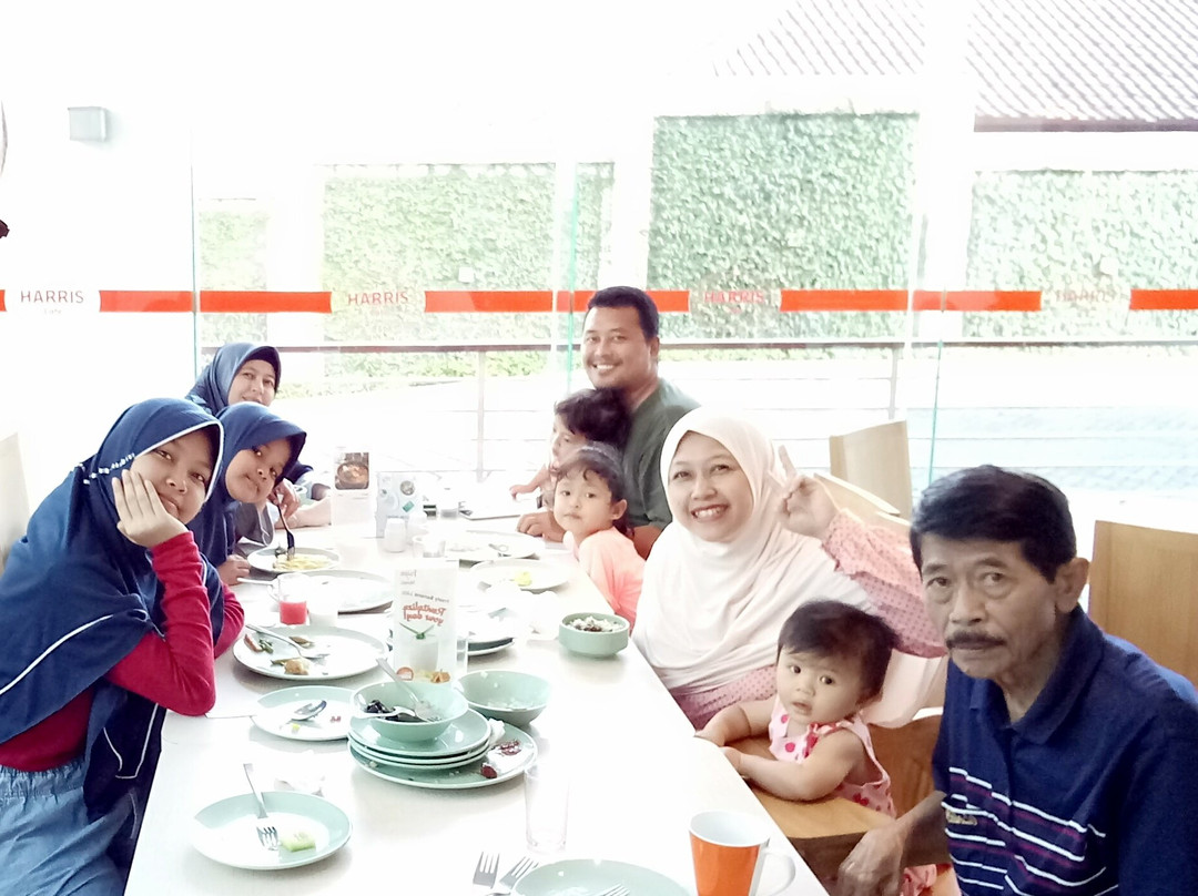 登巴萨哈里斯酒店主图