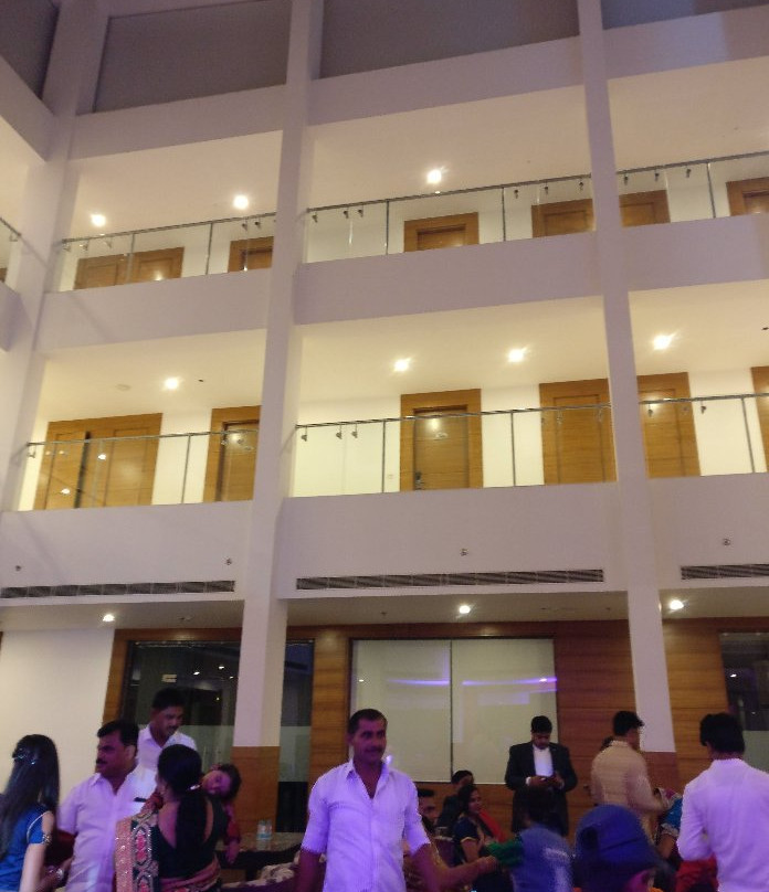 Capital O 8677 The Amor主图