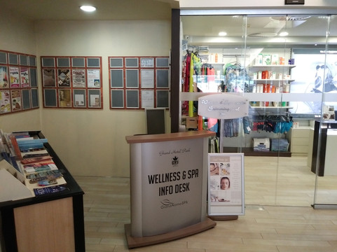 高级公园酒店主图