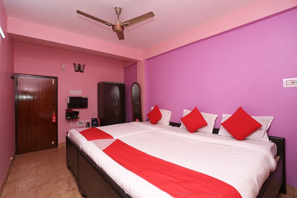 OYO 13568 Debalay Guest House主图