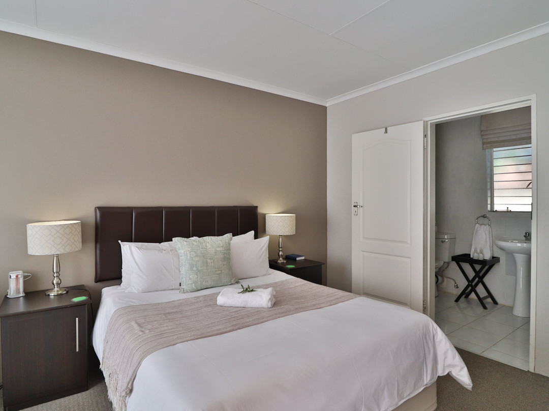 Fin And Feather Guesthouse主图