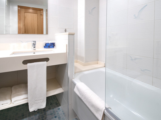 信天翁酒店主图