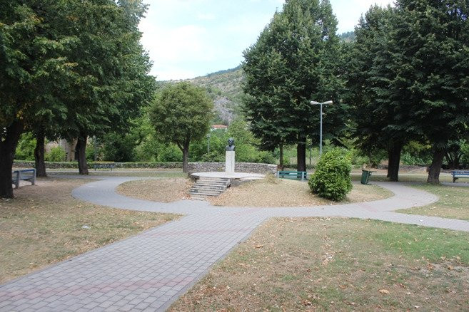 Park pjesnika Mehmedalija Mak Dizdar景点图片