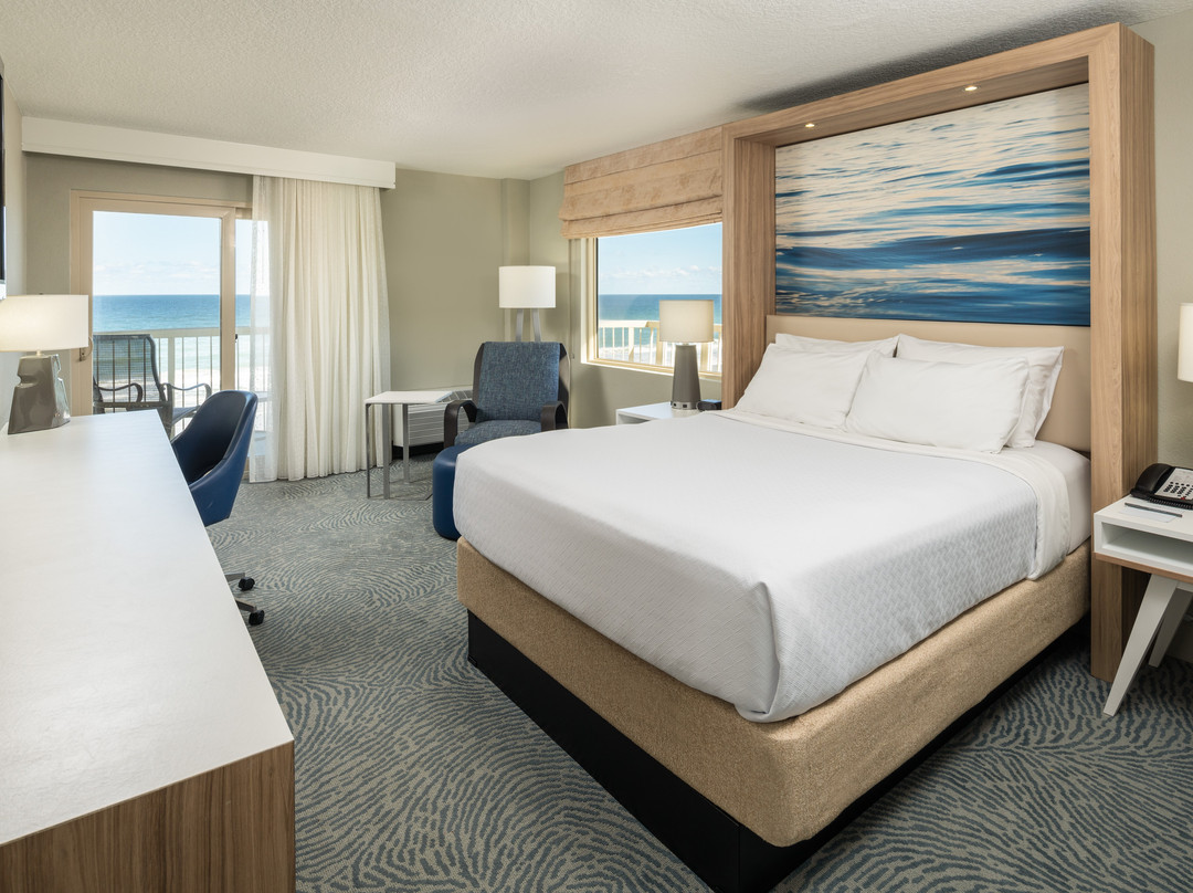 墨尔本海滨皇冠假日酒店主图