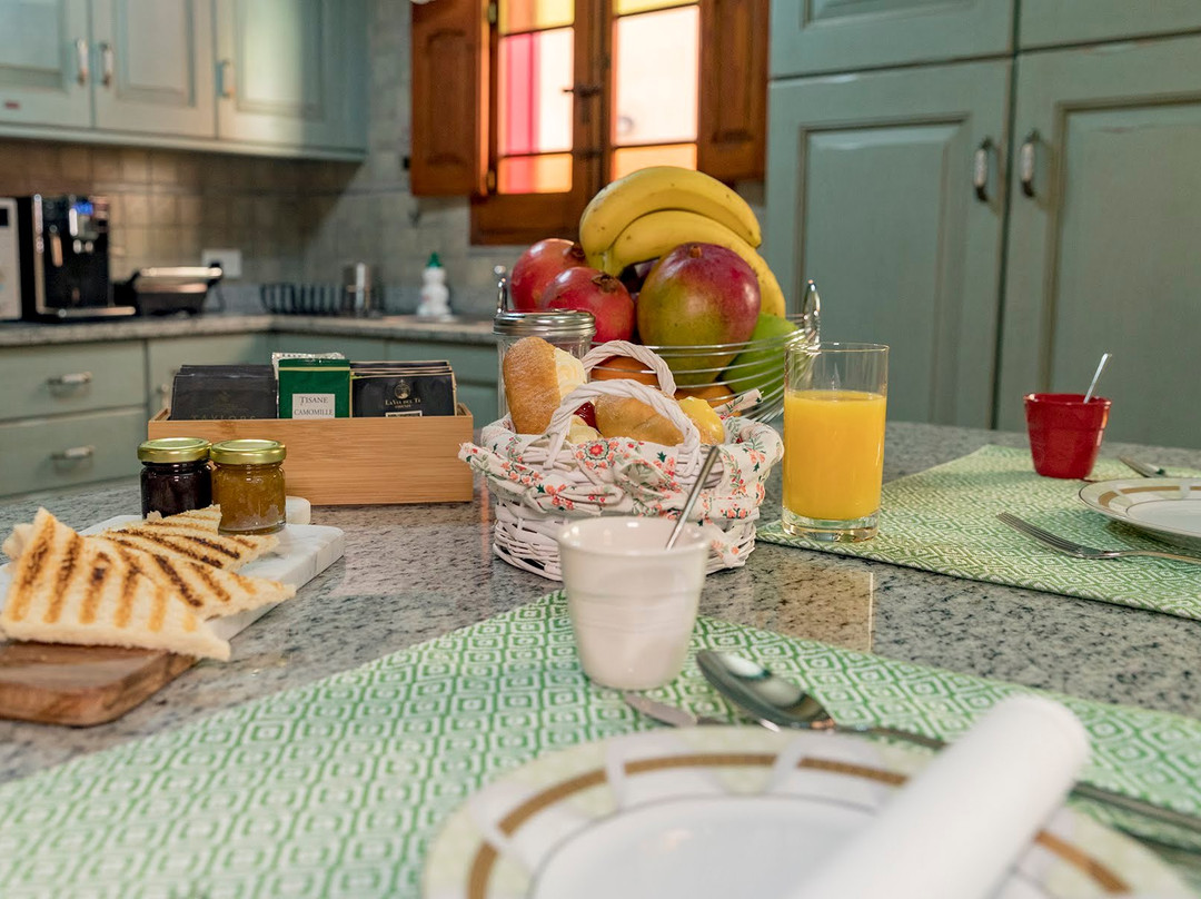 Tieqa Hamra Charming House主图