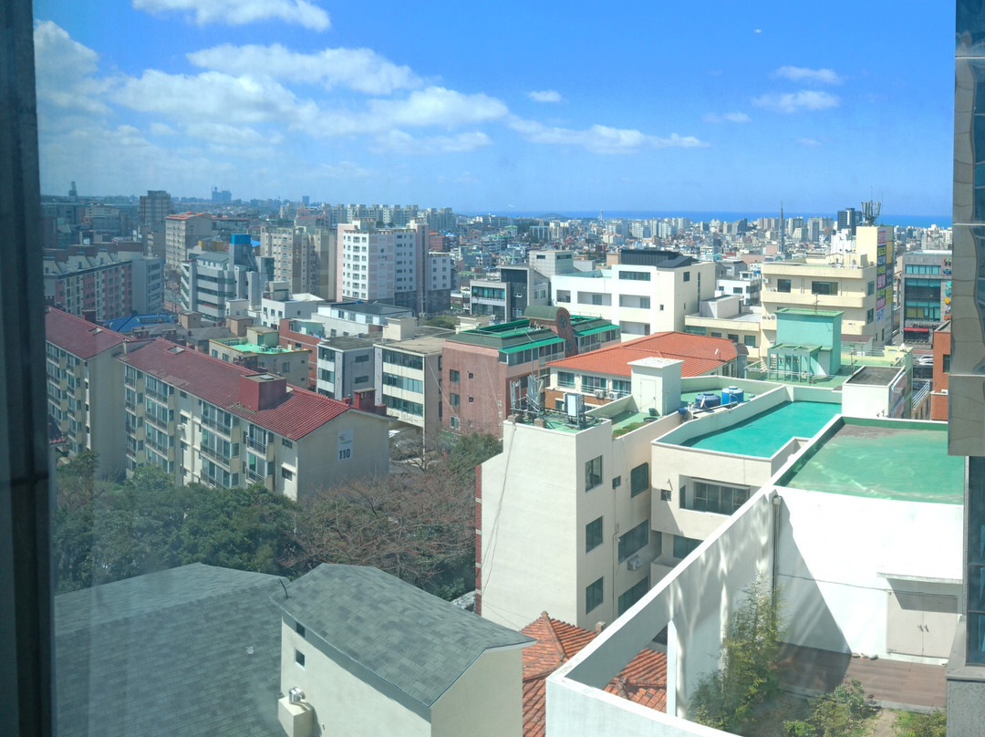 Ramada Jeju City Hall主图