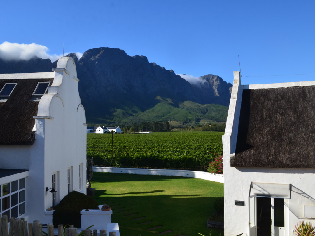 Holden Manz Country House主图