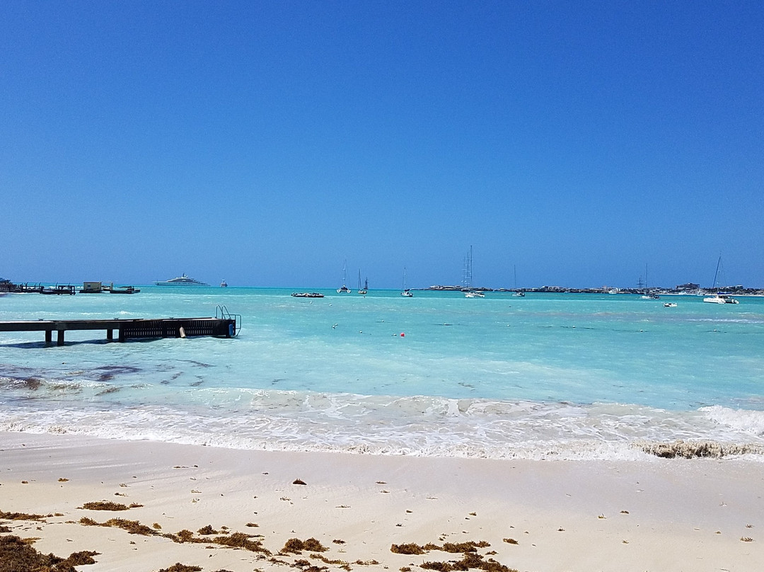 Guana Bay Beach-菲利普斯堡必去景点