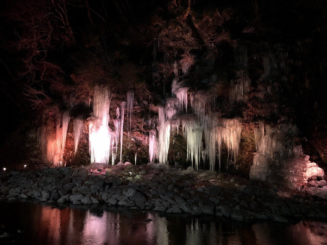 Misotsuchi Icicles (Misotsuchinotsurara)-秩父市必去景点