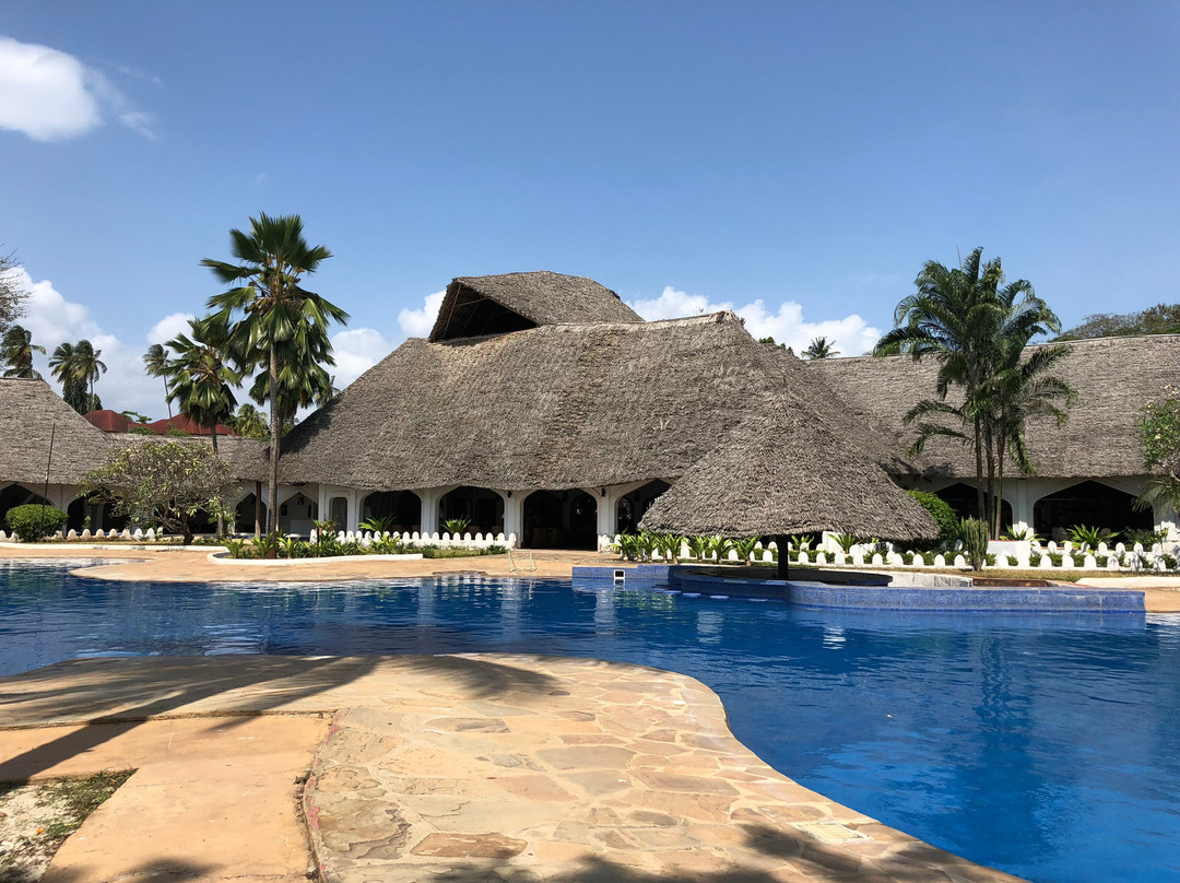 桑给巴尔海滩度假酒店主图