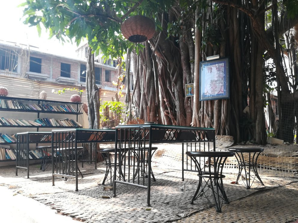 榕树灵魂酒店主图