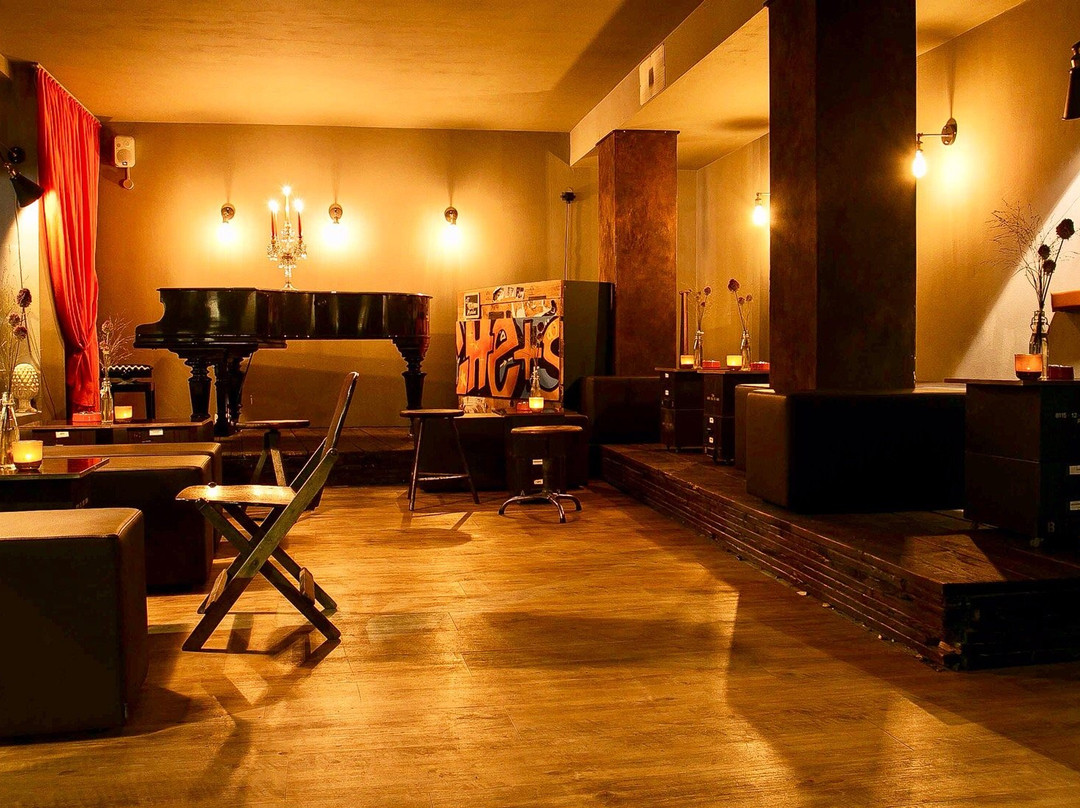 Badhaus Bar-威斯巴登必去景点