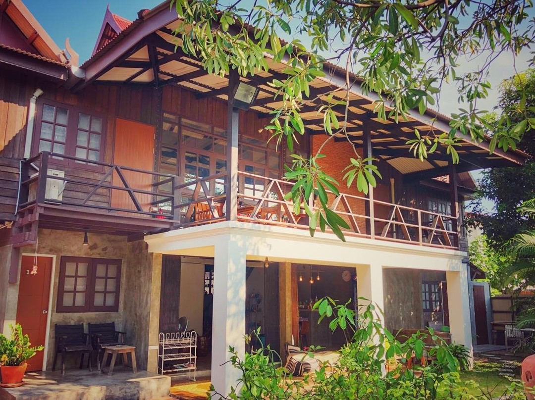 艾尤塔雅寺庙旅馆主图