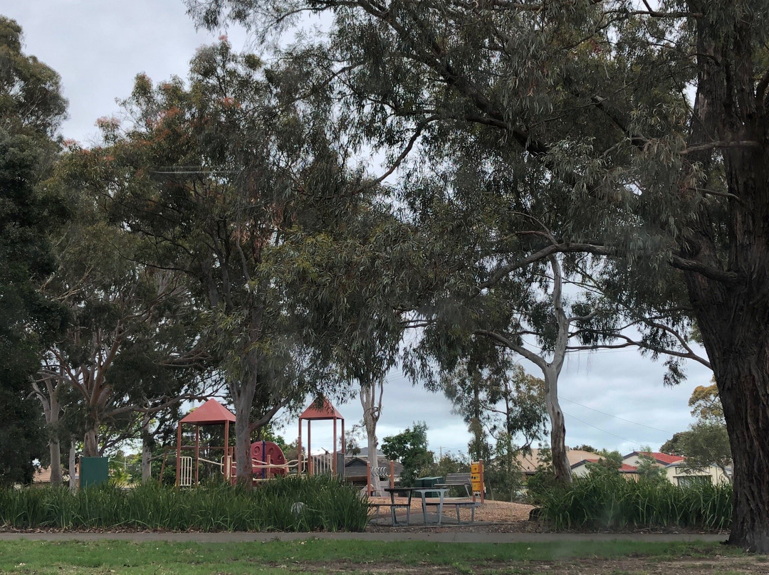 Cranbourne Place Park景点图片