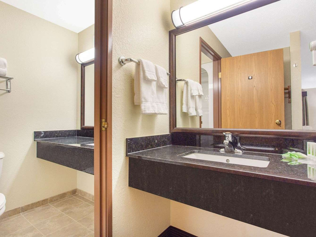 AmericInn by Wyndham Rhinelander主图