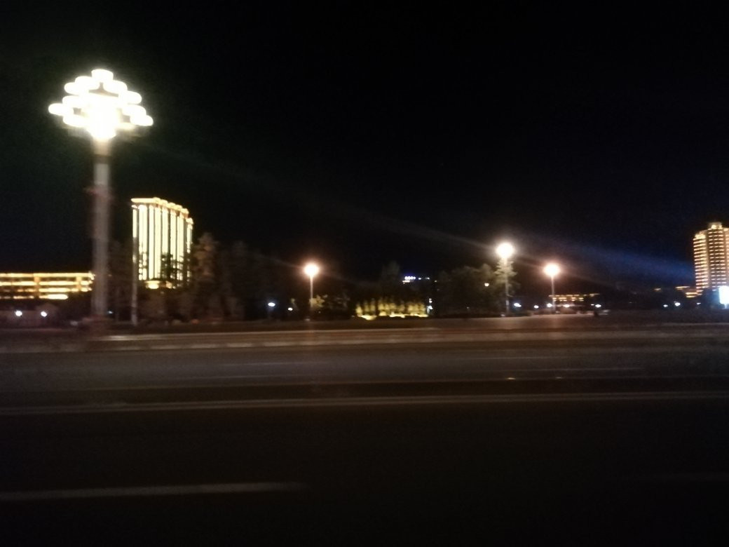 成吉思汗广场景点图片