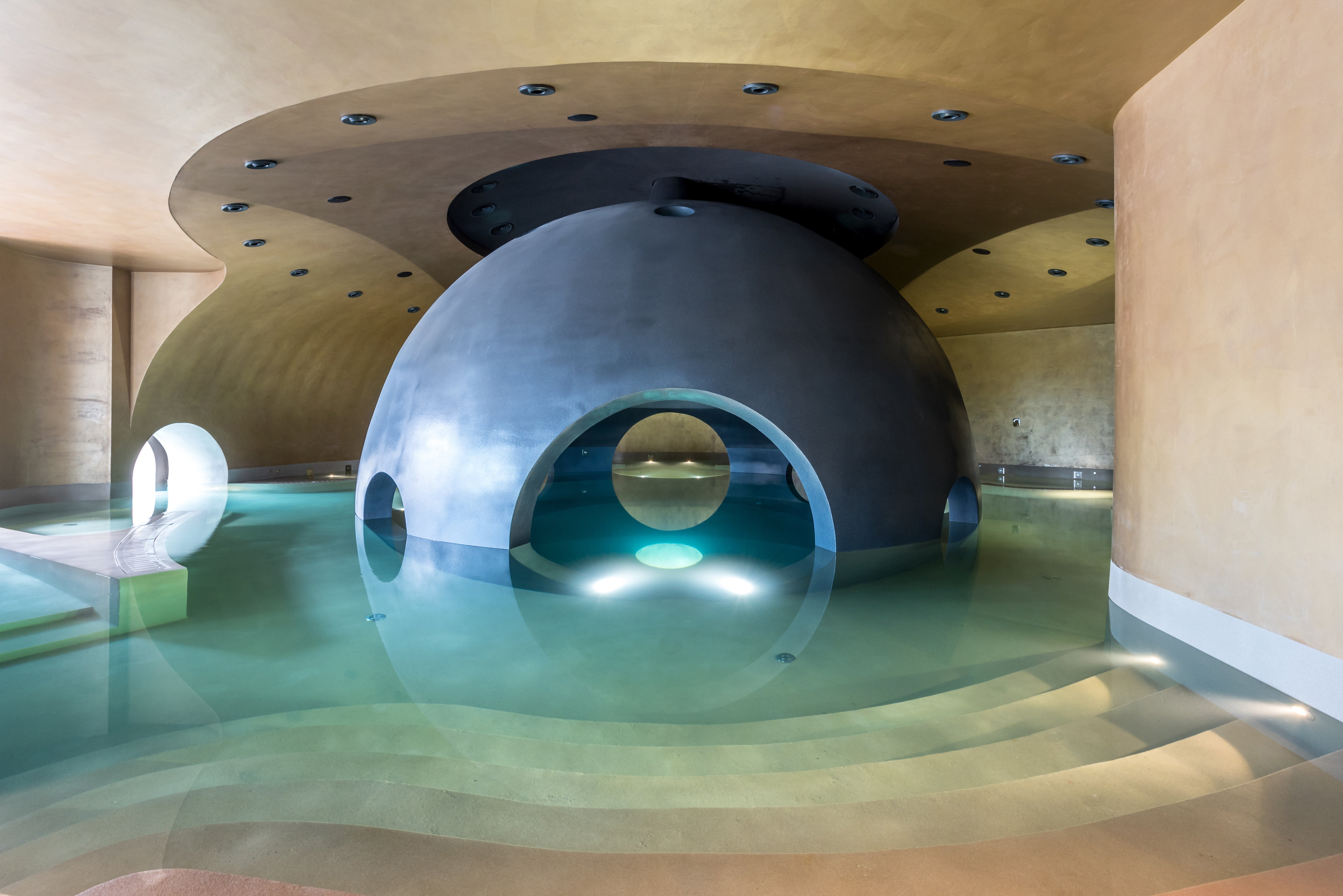 Euphoria Retreat-官方