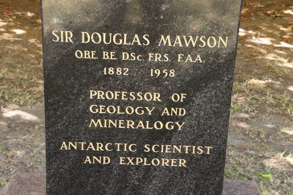Sir Douglas Mawson景点图片