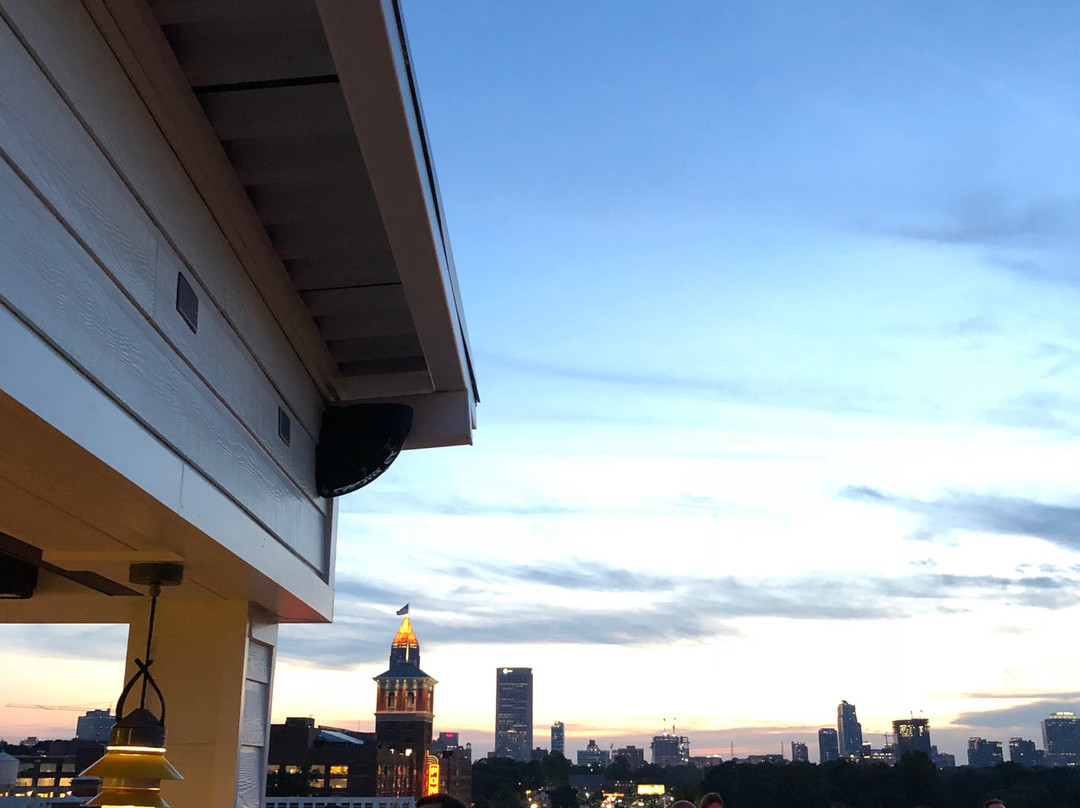 Hotel Clermont主图