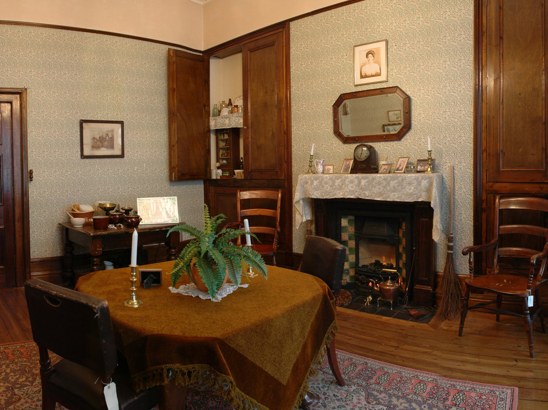 Haden Hill House Museum and Old Hall景点图片