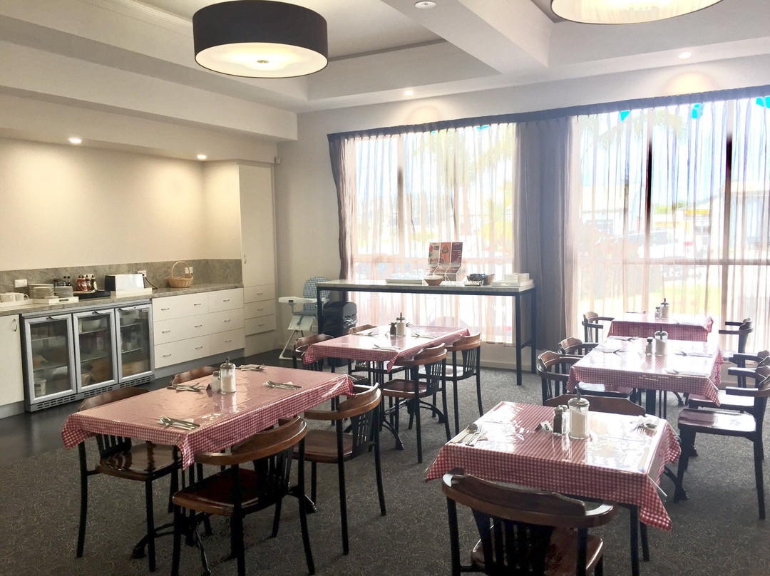 奥尔巴尼酒店住宿-爱米提汽车酒店