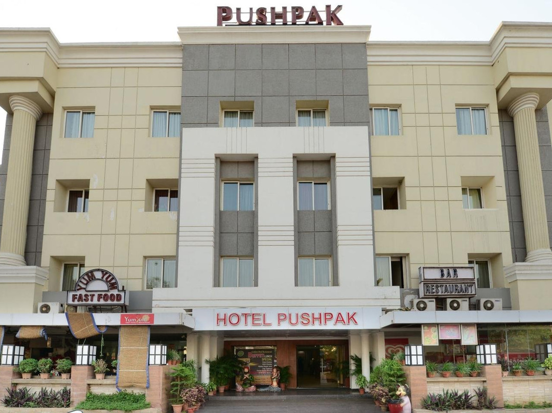 Hotel Pushpak Executive主图