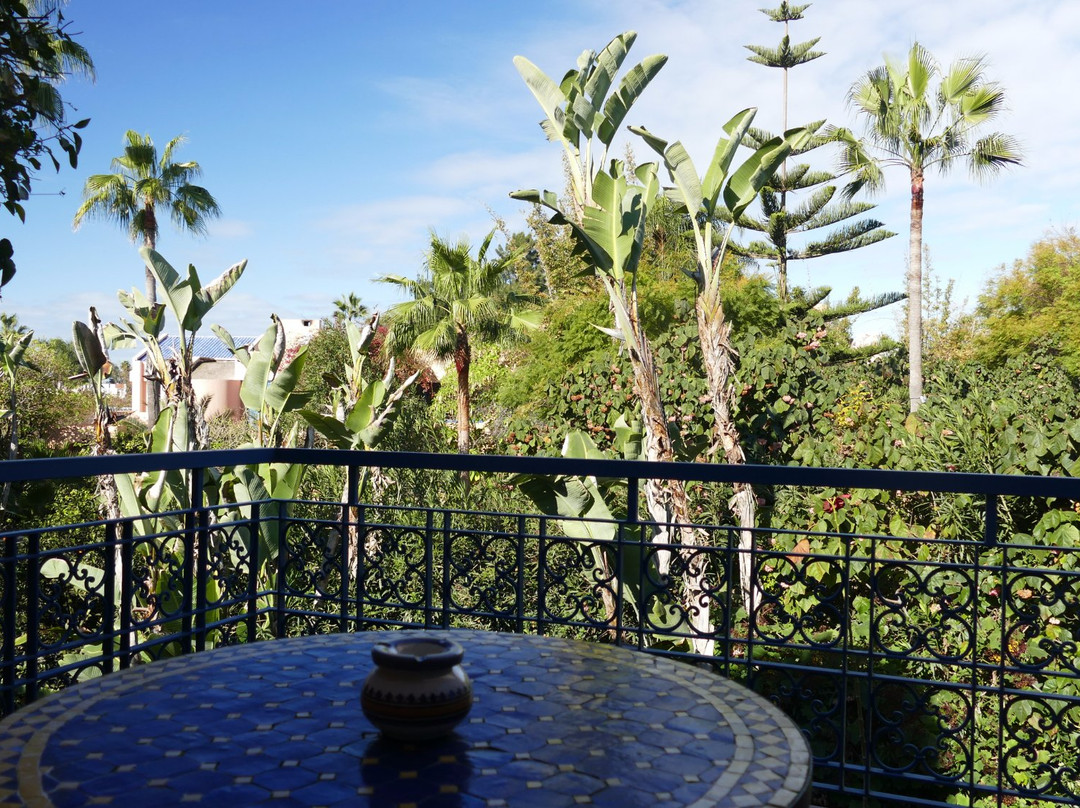 拉威拉蔓特林酒店主图