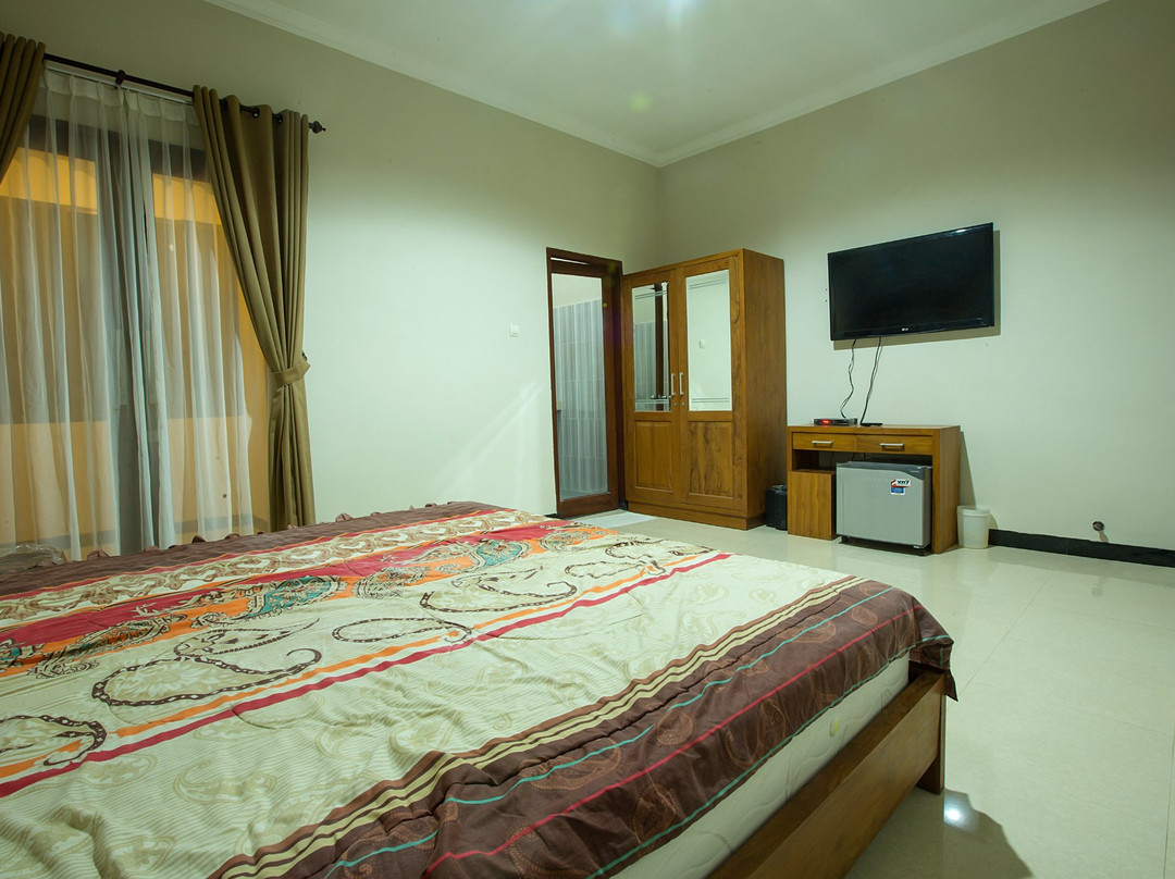 Ladiva Shore Hotel主图