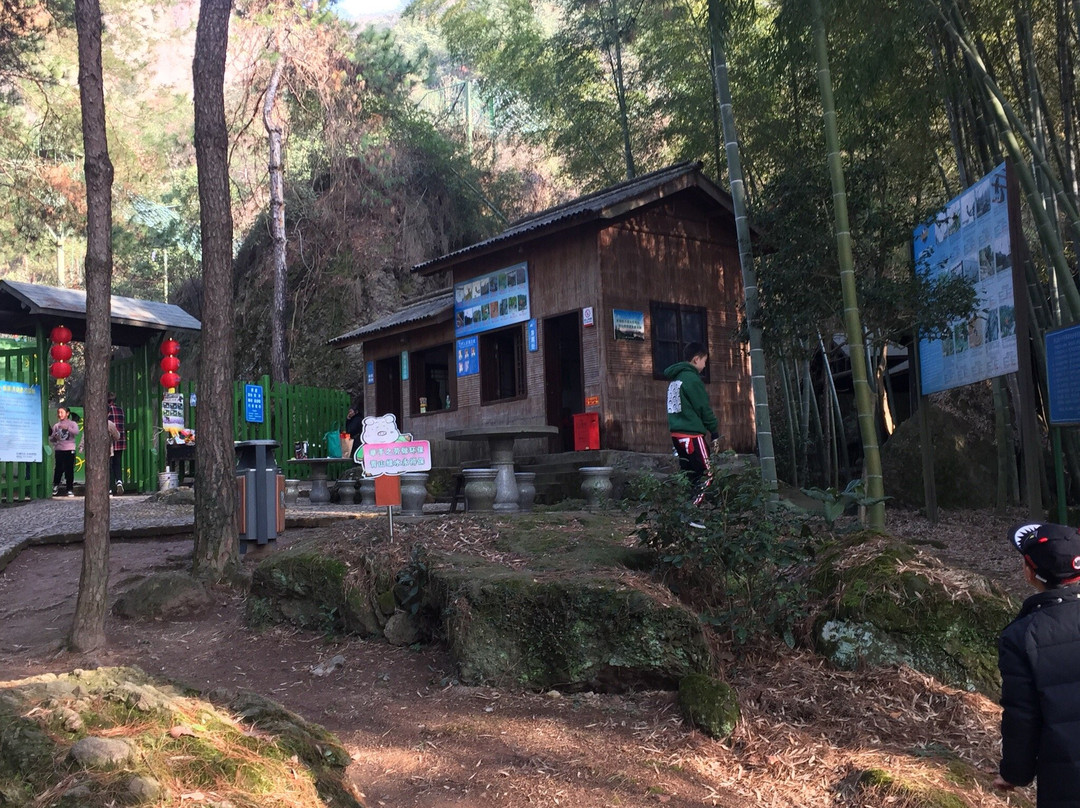 汤江岩景点图片