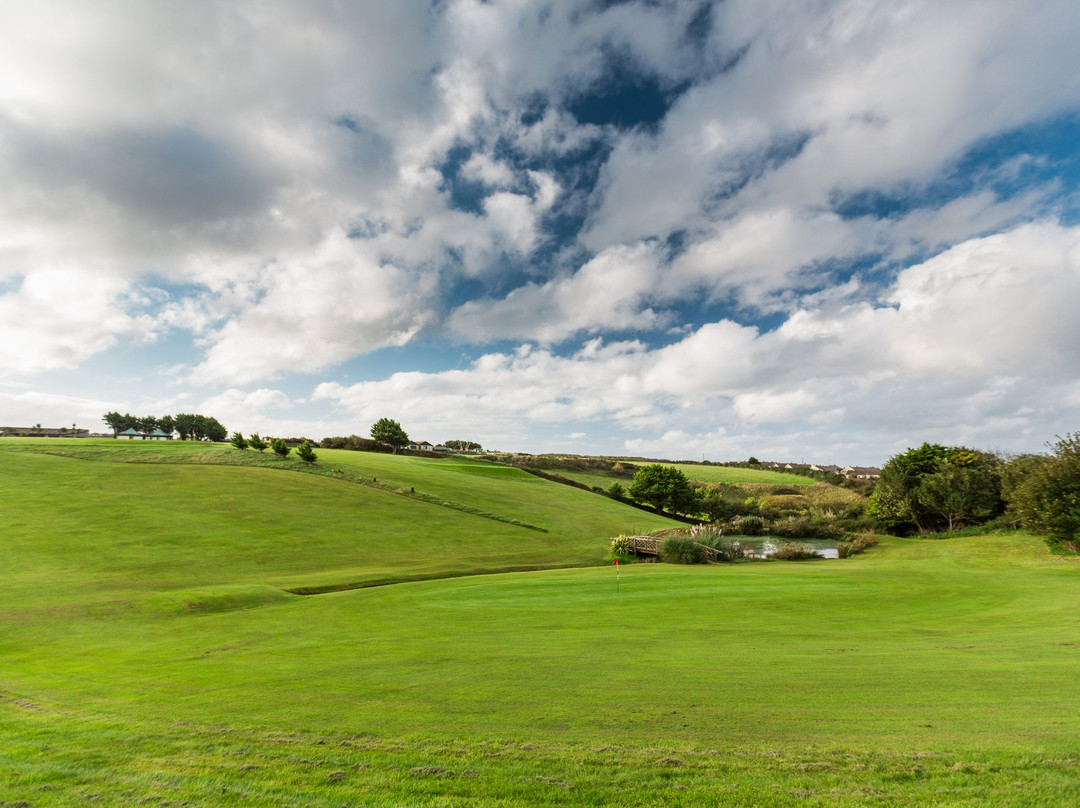 Holywell Bay Golf景点图片